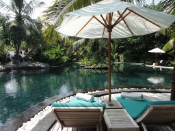 Pool area of the JA - The pool area is embedded in a tropical vegetation and offers you the ideal opportunity for relaxing.