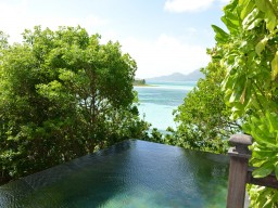 Traumaussicht - Herrliche Aussicht aus den Infinity pool auf den Indischen Ozean.