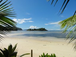 Anse L'Islette - Herrlicher Blick vom Hotel auf die vorgelagerte Insel Anse L'Islette.