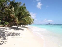 Silhouette Island - Gorgeous beach on Silhouette Island.