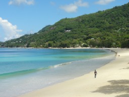 Beau Vallon Strand in nur 4 Minuten zu Fuss erreichbar