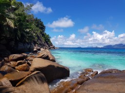 Petit Anse Beach Natur pur Four Seasons Resort Mahe