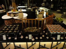 Dinner - Exclusive buffets fulfill every wish.