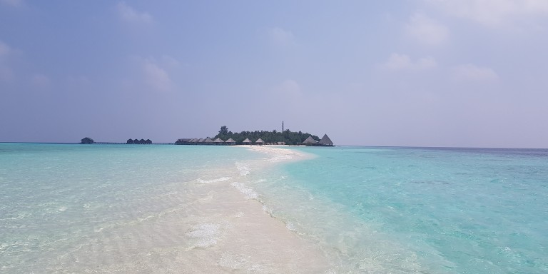 Die traumhafte Sandzunge lädt bei Ebbe und Flut zu herrlichen Strandspaziergängen ein.