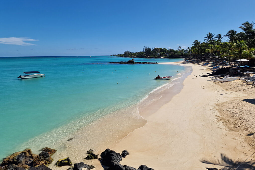 Royal Palm Beachcomber Strand