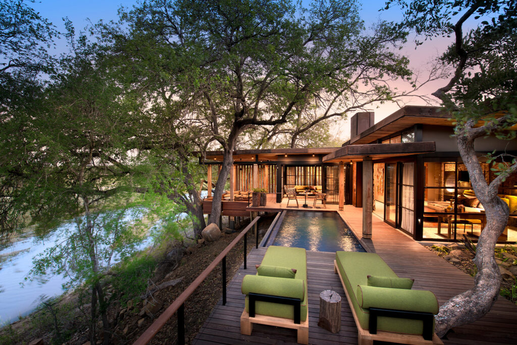 Private-guest-suite-at-andBeyond-Tengile-River-Lodge